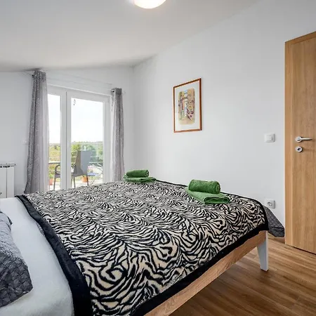 Nelle Appartement Pula