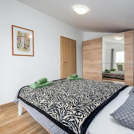 Nelle Apartmán Pula