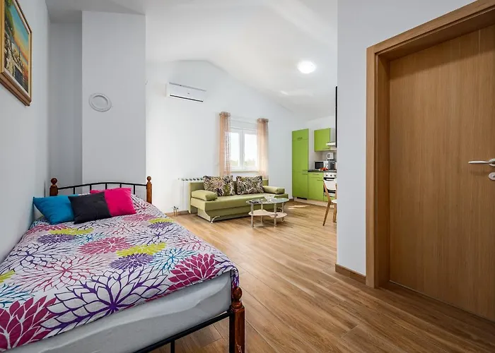 Nelle Apartment Pula