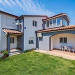 Nelle Appartement Pula