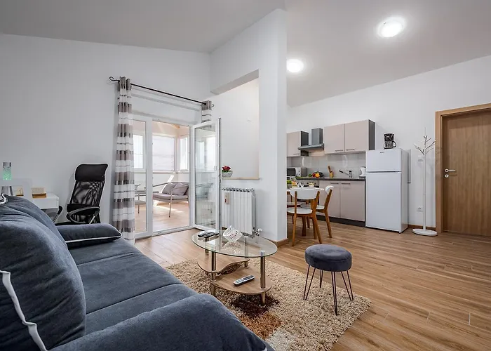 Nelle Apartment Pula